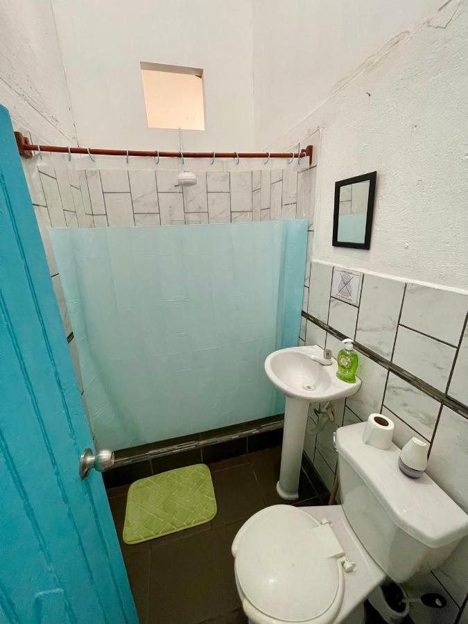 Hostal Inn 2 플로레스 외부 사진